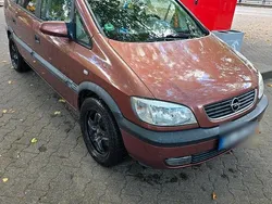 Andere farben Gebraucht 2001 Opel Zafira Van / Kleinbus | 1.700 € (Fairer Preis)