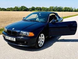 Blau Gebraucht 2000 BMW 323 Coupé | 6.900 € (Fairer Preis)