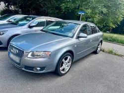 Grau Gebraucht 2005 Audi A4 Limousine | 5.400 € (Etwas zu teuer)