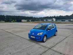 Blau Gebraucht 2015 VW up! Cup Kleinwagen | 4.150 € (Fairer Preis)
