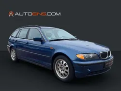 Blau Gebraucht 2002 BMW 320 Kombi | 1.288 € (Guter Preis)