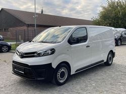 Weiss Gebraucht 2020 Toyota Proace Van / Kleinbus | 12.971 € (Fairer Preis)