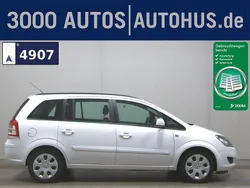 Weiß Gebraucht 2014 Opel Zafira Family Van / Kleinbus | 3.290 € (Guter Preis)