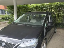 Schwarz Gebraucht 2012 Seat Alhambra Van / Kleinbus | 12.350 € (Fairer Preis)