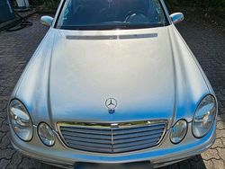 Silber Gebraucht 2004 Mercedes E320 Limousine | 3.250 € (Superpreis)