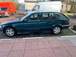 Grün Gebraucht 1996 BMW 320 Kombi | 1.799 € (Superpreis)