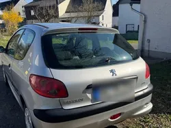 Silber Gebraucht 2004 Peugeot 206 Limousine | 700 € (Guter Preis)