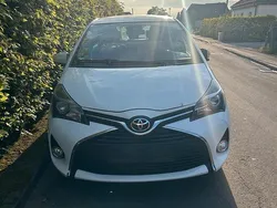 Weiß Gebraucht 2016 Toyota Yaris Kleinwagen | 6.700 € (Fairer Preis)
