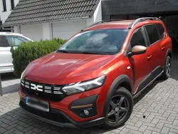 Braun Gebraucht 2024 Dacia Jogger Extreme Kombi | 18.900 € (Superpreis)