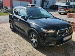 Schwarz Gebraucht 2021 Volvo XC40 R-Design SUV | 27.900 € (Fairer Preis)