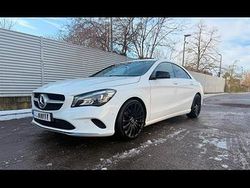 Weiß Gebraucht 2018 Mercedes CLA180 Limousine | 16.500 € (Guter Preis)