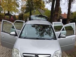 Silber Gebraucht 2006 Opel Meriva Van / Kleinbus | 1.599 € (Fairer Preis)