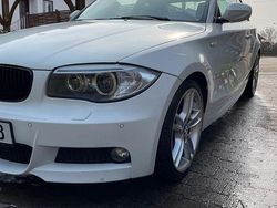 Weiß Gebraucht 2011 BMW 118 Coupé M Sport Coupé | 9.500 € (Fairer Preis)