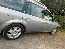 Silber Gebraucht 2006 Ford Mondeo Kombi | 1.150 € (Guter Preis)