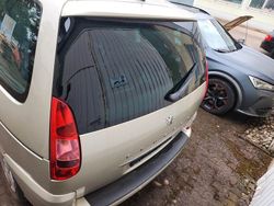 Gold Gebraucht 2006 Peugeot 807 Family Van / Kleinbus | 3.300 € (Teuer)