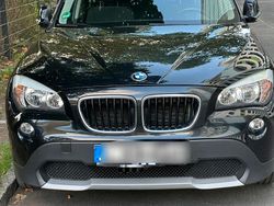 Schwarz Gebraucht 2011 BMW X1 SUV | 7.400 €