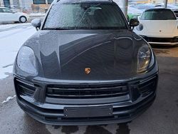 Grau Gebraucht 2022 Porsche Macan SUV | 59.000 € (Guter Preis)