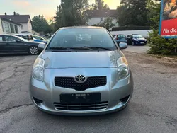 Silber Gebraucht 2006 Toyota Yaris Limousine | 1.100 € (Superpreis)