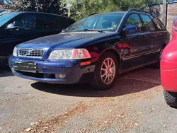 Blau Gebraucht 2004 Volvo V40 Standard Kombi | 1.200 € (Fairer Preis)