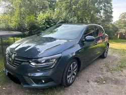 Grau Gebraucht 2016 Renault Mégane III Bose Edition Limousine | 9.999 € (Teuer)