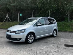 Silber Gebraucht 2011 VW Touran Highline Van / Kleinbus | 8.400 € (Fairer Preis)