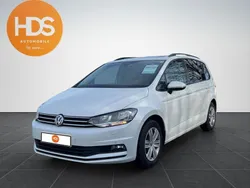 Weiß Gebraucht 2019 VW Touran Comfortline Van / Kleinbus | 16.490 € (Fairer Preis)