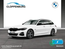 Weiß Gebraucht 2022 BMW 330e Shadowline Kombi | 33.890 € (Fairer Preis)