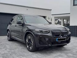 Grau Gebraucht 2023 BMW iX3 Impressive SUV | 47.950 € (Fairer Preis)