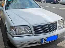 Weiß Gebraucht 1995 Mercedes S280 Limousine | 11.900 €
