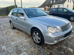 Silber Gebraucht 2005 Mercedes 180 Limousine | 700 €