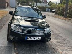 Schwarz Gebraucht 2011 Subaru Forester SUV | 2.300 € (Superpreis)