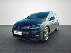 Grau Gebraucht 2024 VW Touran Highline Van / Kleinbus | 37.907 € (Etwas zu teuer)