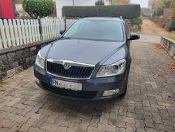 Grau Gebraucht 2012 Skoda Octavia Elegance Kombi | 4.500 € (Guter Preis)