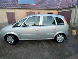 Silber Gebraucht 2004 Opel Meriva Van / Kleinbus | 850 € (Superpreis)