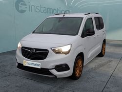 Weiß Gebraucht 2021 Opel Combo Life Ultimate Van / Kleinbus | 24.740 € (Teuer)