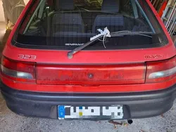 Rot Gebraucht 1992 Mazda 323 Limousine | 500 €