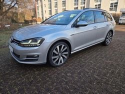 Silber Gebraucht 2014 VW Golf VII Cup Kombi | 4.950 € (Superpreis)