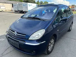 Blau Gebraucht 2004 Citroën Xsara Picasso Exclusive Van / Kleinbus | 700 € (Superpreis)
