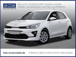 Weiß Gebraucht 2023 Kia Rio Spirit Kleinwagen | 17.222 € (Guter Preis)