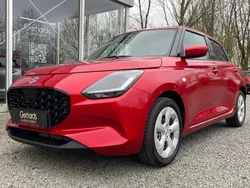 Rot Neu 2025 Suzuki Swift Comfort Limousine | 19.999 €