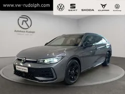 Diabasgrau metallic Neu 2025 VW Passat R-line Kombi | 49.950 € (Superpreis)