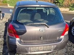 Magnetic grey Gebraucht 2010 Toyota Yaris Cool Kleinwagen | 2.900 € (Guter Preis)