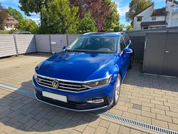 Blau Gebraucht 2020 VW Passat Elegance Kombi | 23.950 € (Fairer Preis)