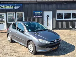 Grau Gebraucht 2009 Peugeot 206 Tendance Kleinwagen | 1.999 € (Fairer Preis)