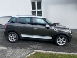 Grau Gebraucht 2010 Mini Cooper D Countryman SUV | 4.100 € (Fairer Preis)