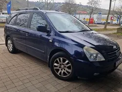 Blau Gebraucht 2007 Kia Carnival EX Van / Kleinbus | 2.200 € (Fairer Preis)