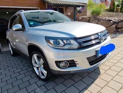 Silber Gebraucht 2011 VW Tiguan Team SUV | 8.499 € (Etwas zu teuer)