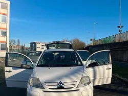 Weiß Gebraucht 2009 Citroën C3 Kleinwagen | 999 € (Guter Preis)