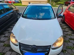 Weiß Gebraucht 2008 VW Golf VI Trendline Limousine | 1.500 € (Guter Preis)