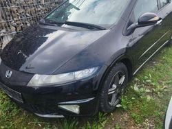 Crystal black p. Gebraucht 2010 Honda Civic Sport Limousine | 4.200 € (Guter Preis)